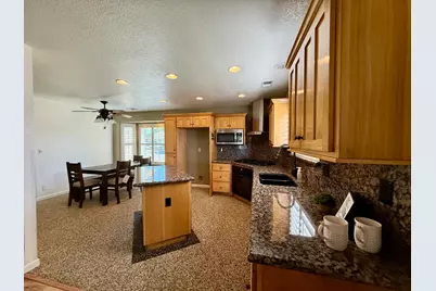 658 Lee Avenue, Newman, CA 95360 - Photo 11