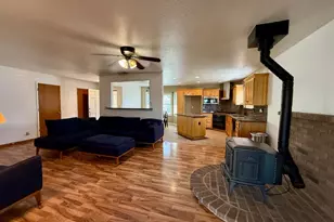 658 Lee Ave, Newman, CA 95360 - Photo 5