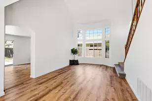 5209 Meadowland Way, Elk Grove, CA 95758 - Photo 9