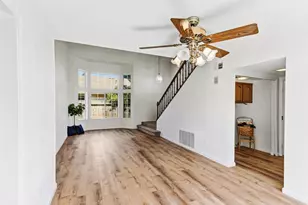 5209 Meadowland Way, Elk Grove, CA 95758 - Photo 7