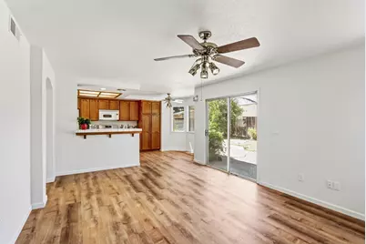 5209 Meadowland Way, Elk Grove, CA 95758 - Photo 13