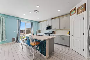 770 Berryessa Way, Olivehurst, CA 95961 - Photo 13