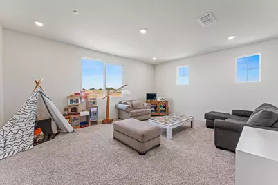 770 Berryessa Way, Olivehurst, CA 95961 - Photo 33