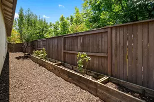 5040 Garlenda Dr, El Dorado Hills, CA 95762 - Photo 31