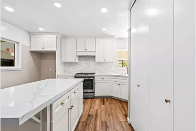 320 N Santa Cruz Avenue, Modesto, CA 95354 - Photo 19