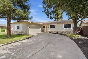 1760 Valparaiso Dr, Turlock, CA 95382 - Photo 1