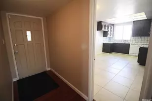2 Tillman Cir, Sacramento, CA 95823 - Photo 3