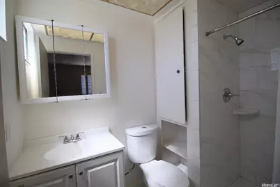 2 Tillman Circle, Sacramento, CA 95823 - Photo 17