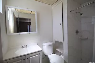 2 Tillman Cir, Sacramento, CA 95823 - Photo 17