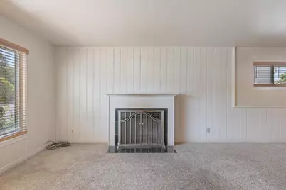 1045 Aidan Avenue, Sacramento, CA 95822 - Photo 13