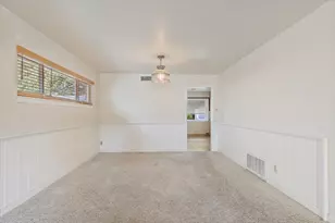 1045 Aidan Ave, Sacramento, CA 95822 - Photo 11