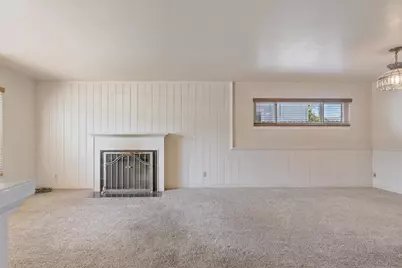 1045 Aidan Avenue, Sacramento, CA 95822 - Photo 3