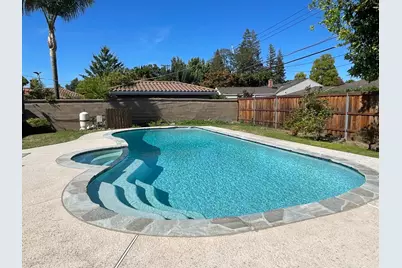 6181 S Land Park Drive, Sacramento, CA 95831 - Photo 23