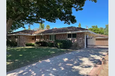 6181 S Land Park Drive, Sacramento, CA 95831 - Photo 3