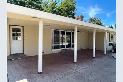6181 S Land Park Drive, Sacramento, CA 95831 - Photo 25