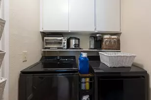9183 E Laguna Way, Elk Grove, CA 95758 - Photo 19