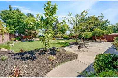 3277 Mount Tamalpais Drive, Roseville, CA 95747 - Photo 3