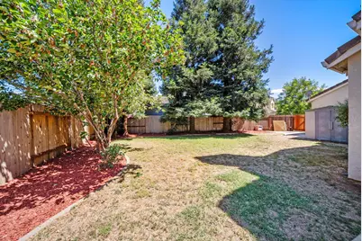 9267 Caulfield Drive, Elk Grove, CA 95758 - Photo 37
