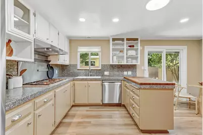 817 Commons Drive, Sacramento, CA 95825 - Photo 27