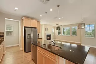 577 Lakeside Dr, Lathrop, CA 95330 - Photo 13