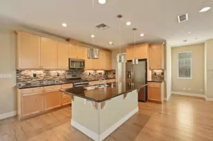 577 Lakeside Dr, Lathrop, CA 95330 - Photo 15