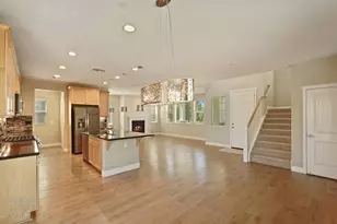 577 Lakeside Dr, Lathrop, CA 95330 - Photo 17