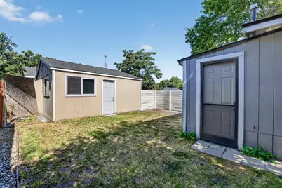 2297 Beaumont Street, Sacramento, CA 95815 - Photo 37