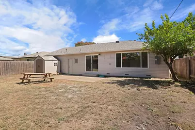 1901 W Locust Street, Lodi, CA 95242 - Photo 23