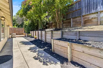 8201 Palmerson Drive, Antelope, CA 95843 - Photo 33