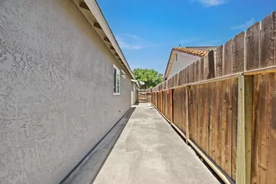 2804 March Court, Modesto, CA 95358 - Photo 31