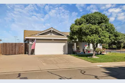 374 Sparrow Drive, Galt, CA 95632 - Photo 3