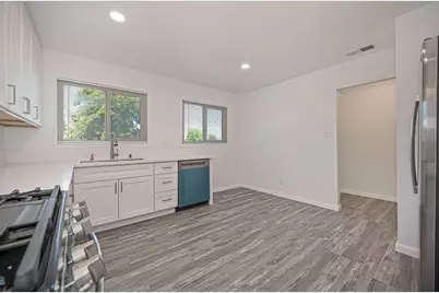 7012 Forman Way, Sacramento, CA 95828 - Photo 11