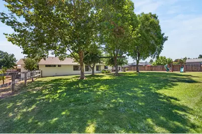 8333 Derringer Ct, Elverta, CA 95626 - Photo 11