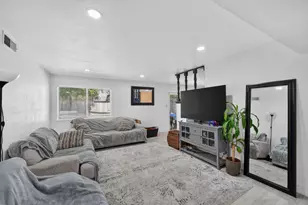 2615 Water Tree Way, Sacramento, CA 95826 - Photo 13