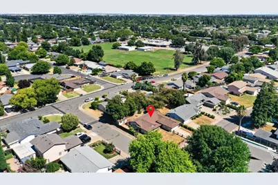 2615 Water Tree Way, Sacramento, CA 95826 - Photo 49