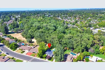 6481 Lake Park Drive, Sacramento, CA 95831 - Photo 57