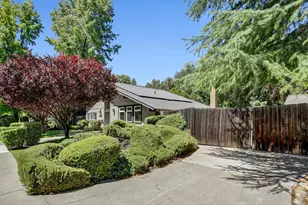 6481 Lake Park Dr, Sacramento, CA 95831 - Photo 45