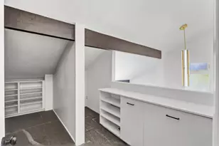 6481 Lake Park Dr, Sacramento, CA 95831 - Photo 25