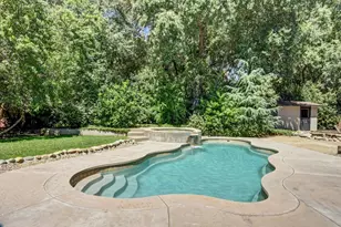 6481 Lake Park Dr, Sacramento, CA 95831 - Photo 33