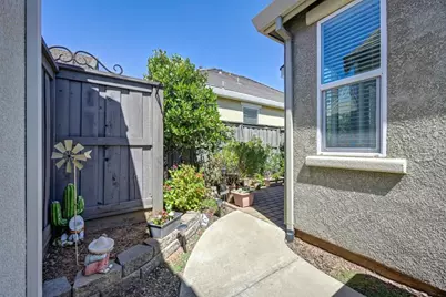 7438 Chevelle Way, Sacramento, CA 95829 - Photo 23