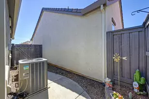 7438 Chevelle Way, Sacramento, CA 95829 - Photo 23