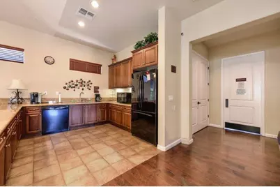 7438 Chevelle Way, Sacramento, CA 95829 - Photo 17