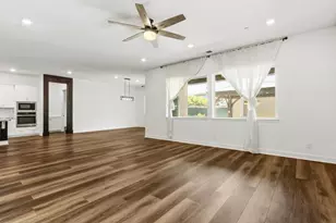 9875 Clyde Ingalsbe St, Elk Grove, CA 95624 - Photo 21