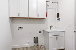 9875 Clyde Ingalsbe St, Elk Grove, CA 95624 - Photo 45
