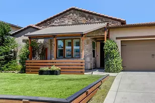 9875 Clyde Ingalsbe St, Elk Grove, CA 95624 - Photo 3