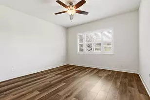 9875 Clyde Ingalsbe St, Elk Grove, CA 95624 - Photo 33