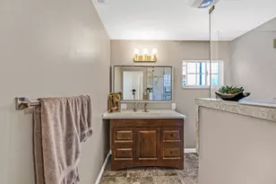 5563 Vassar Dr, San Jose, CA 95118 - Photo 23