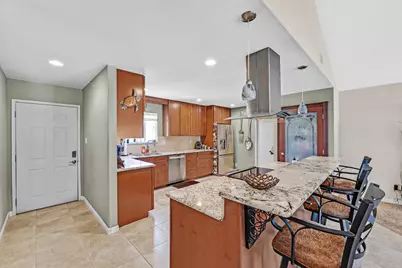 5563 Vassar Drive, San Jose, CA 95118 - Photo 5