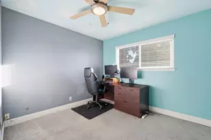 9545 Linda Rio Dr, Sacramento, CA 95827 - Photo 19