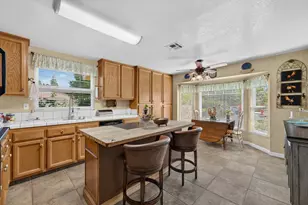 1340 Kingswood Dr, Roseville, CA 95678 - Photo 7